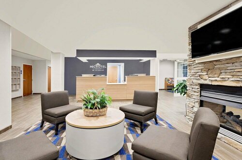 Гостиница Microtel Inn & Suites by Wyndham Middletown