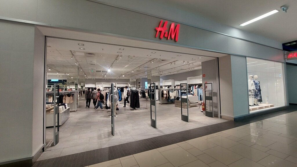 Киім дүкені H&M, Тараз, фото