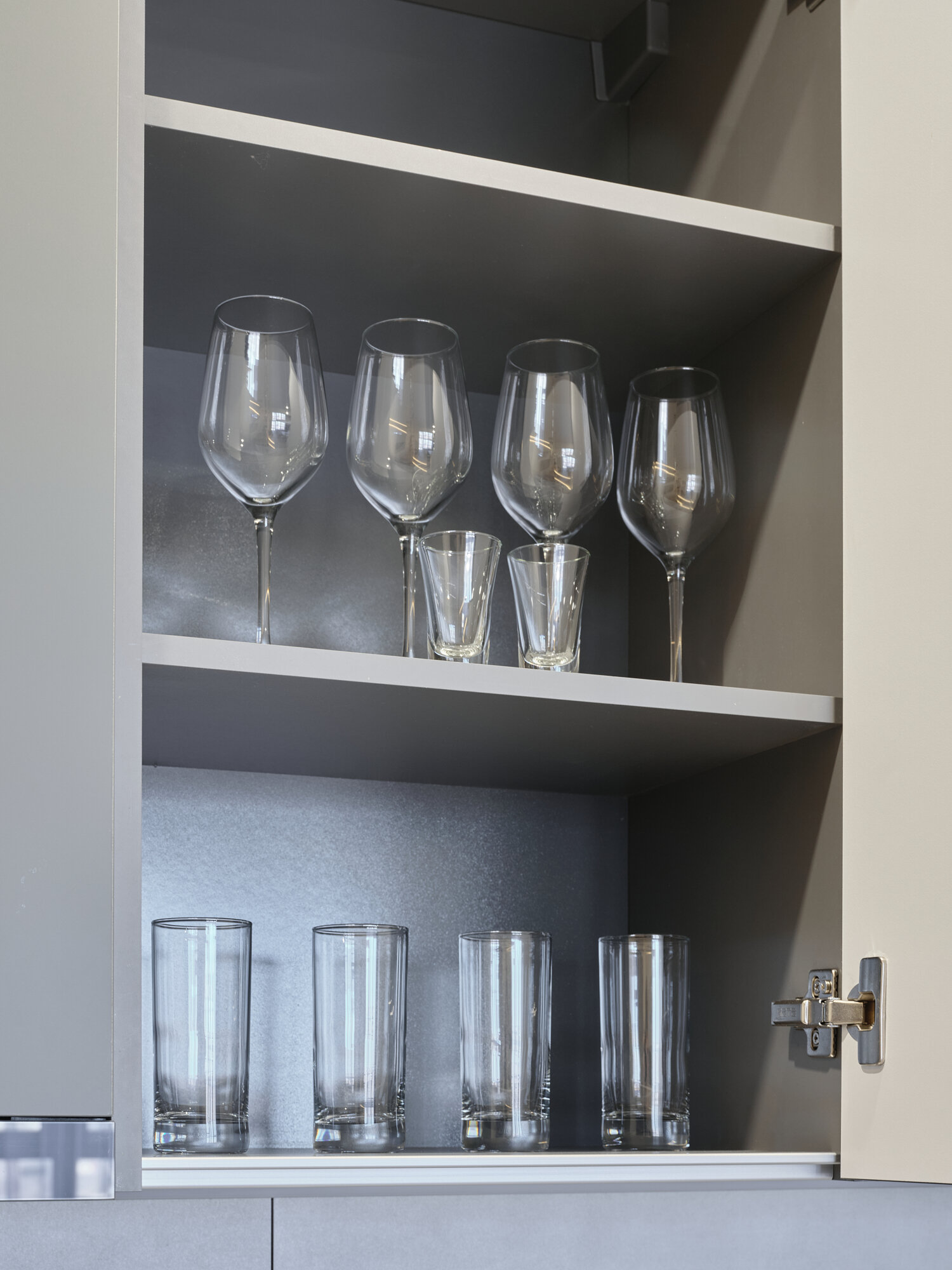 Фото Рас Апарт