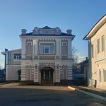 Дом купца С.С. Смирнова с торговыми лавками (ploshchad K. Marksa, 13А), atracción