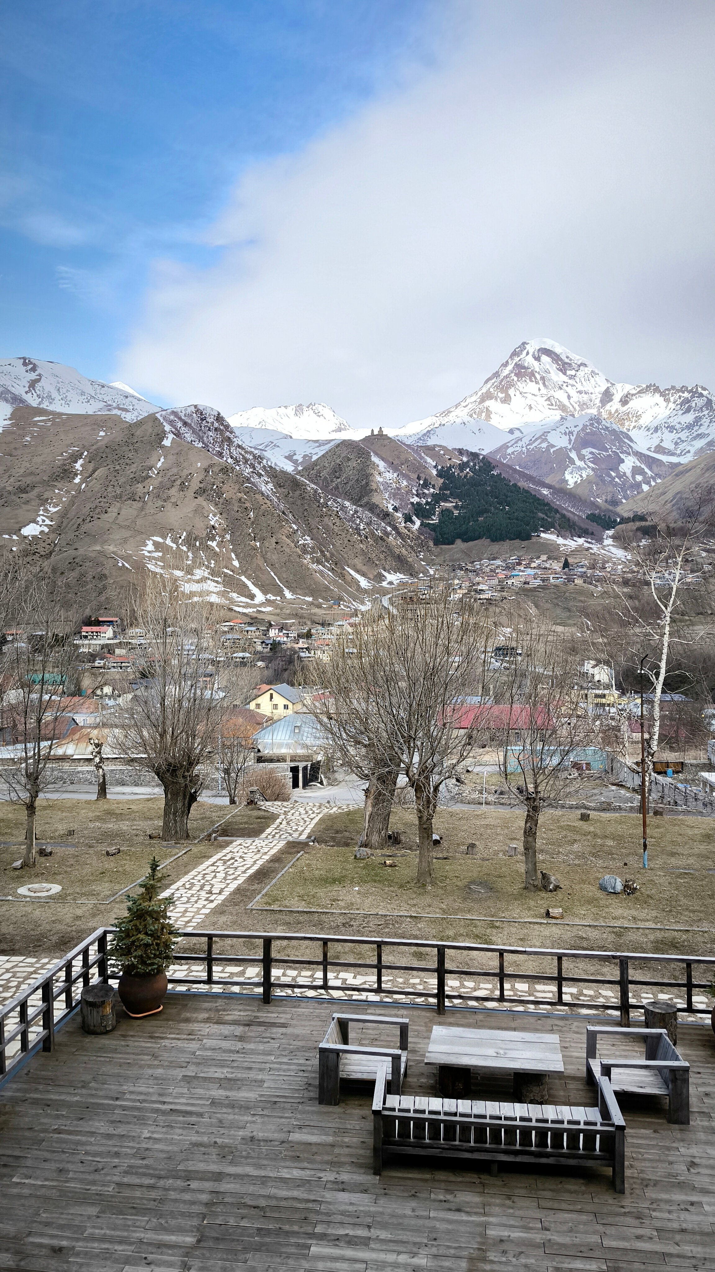 Фото Intourist Kazbegi