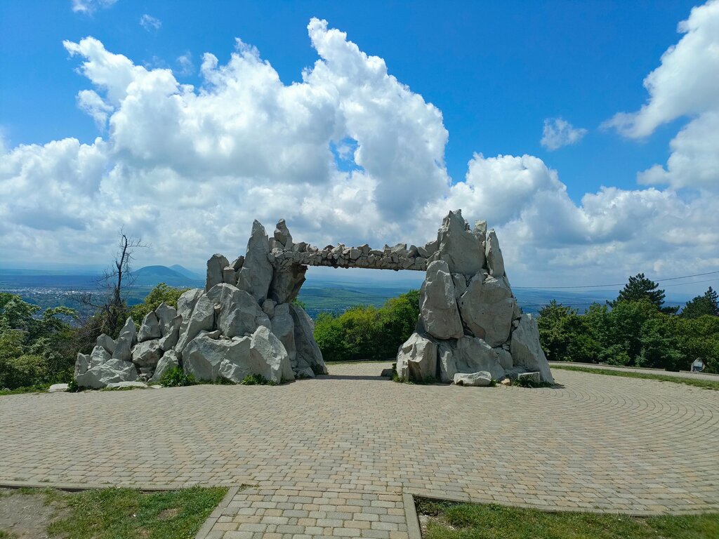 Landmark, attraction Gate of Sun, Pyatigorsk, photo