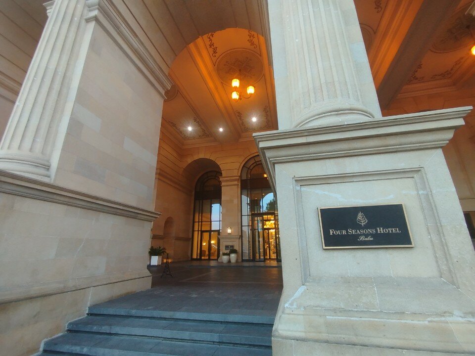 Фото Four Seasons Hotel Baku