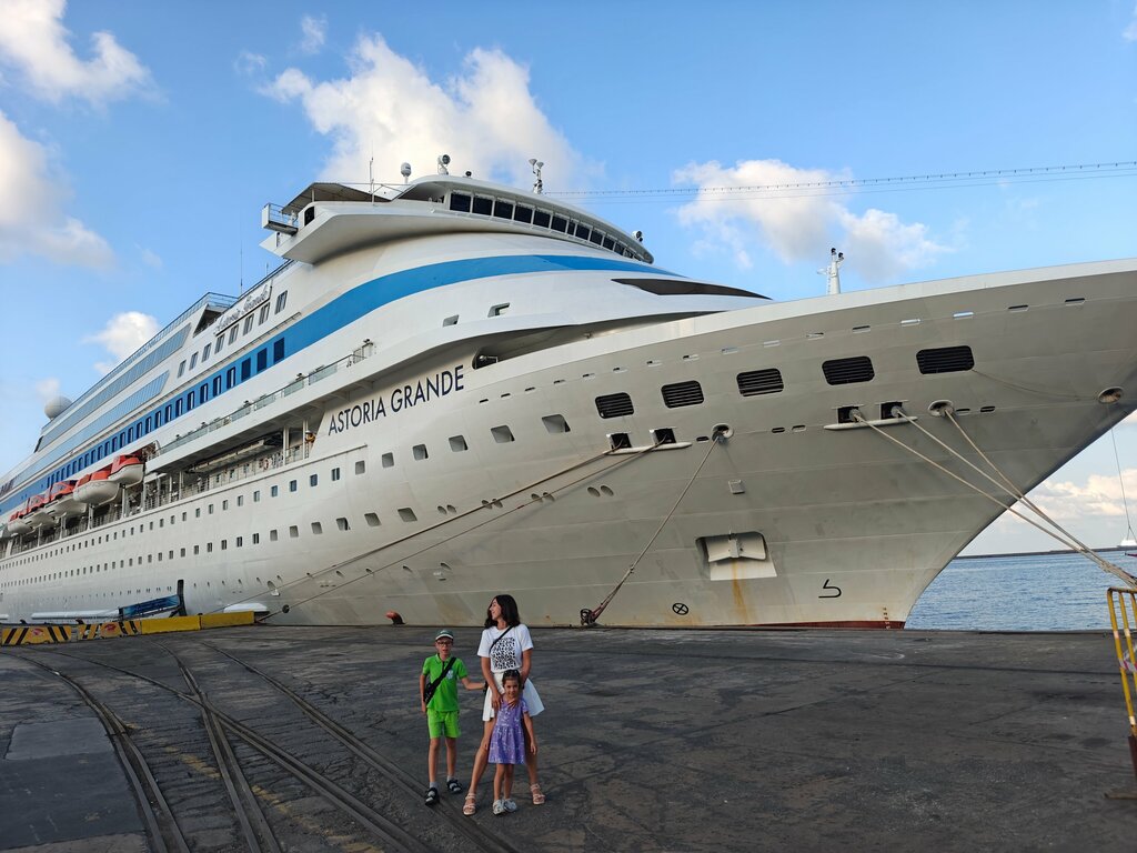 Sea and river stations Samsun Port, Samsun, photo