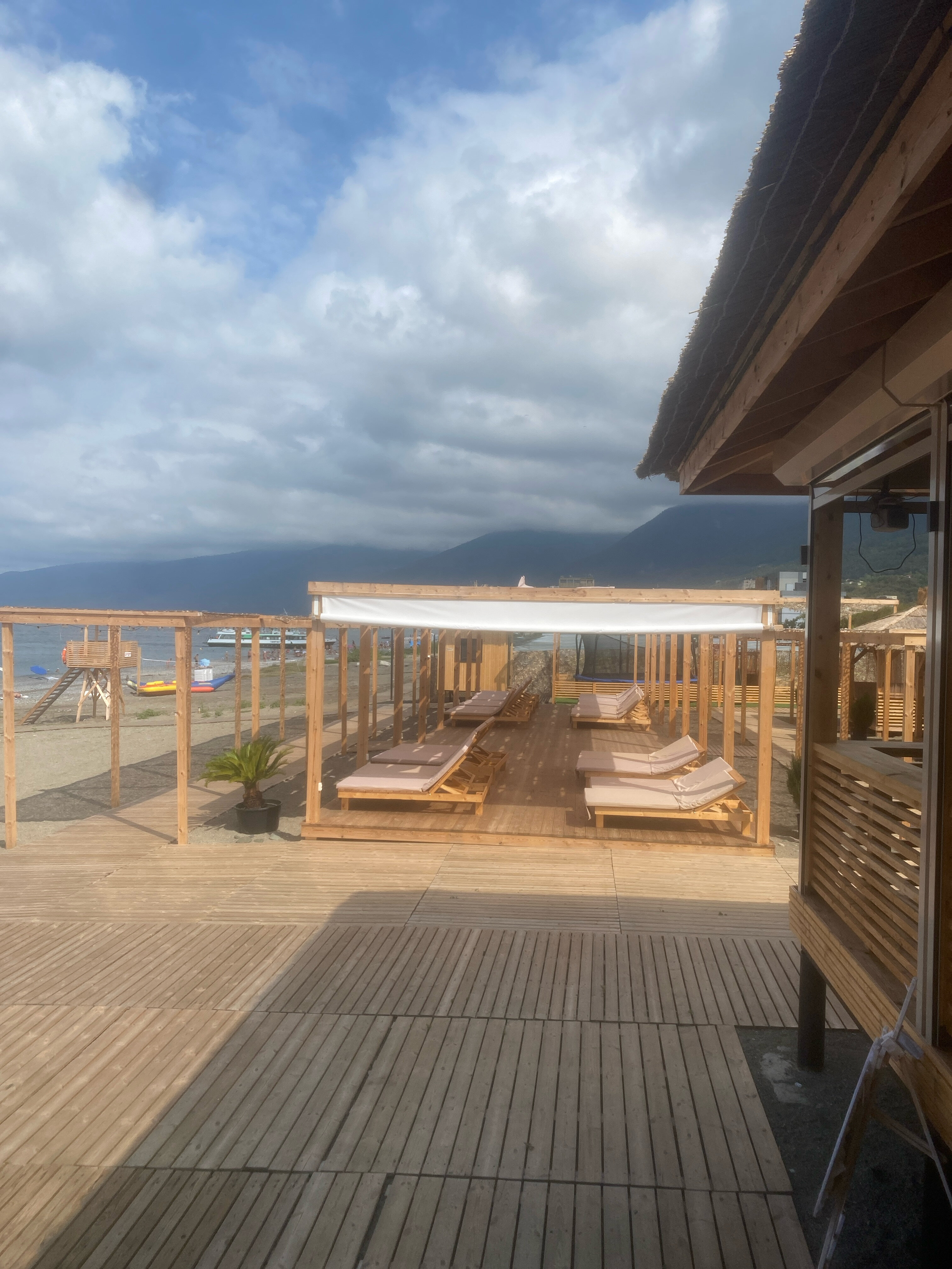 Фото 114138592058