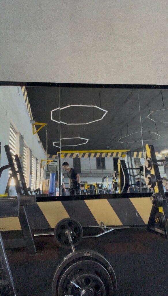 Спортивный, тренажёрный зал Фитнес-клуб, Бухара, фото