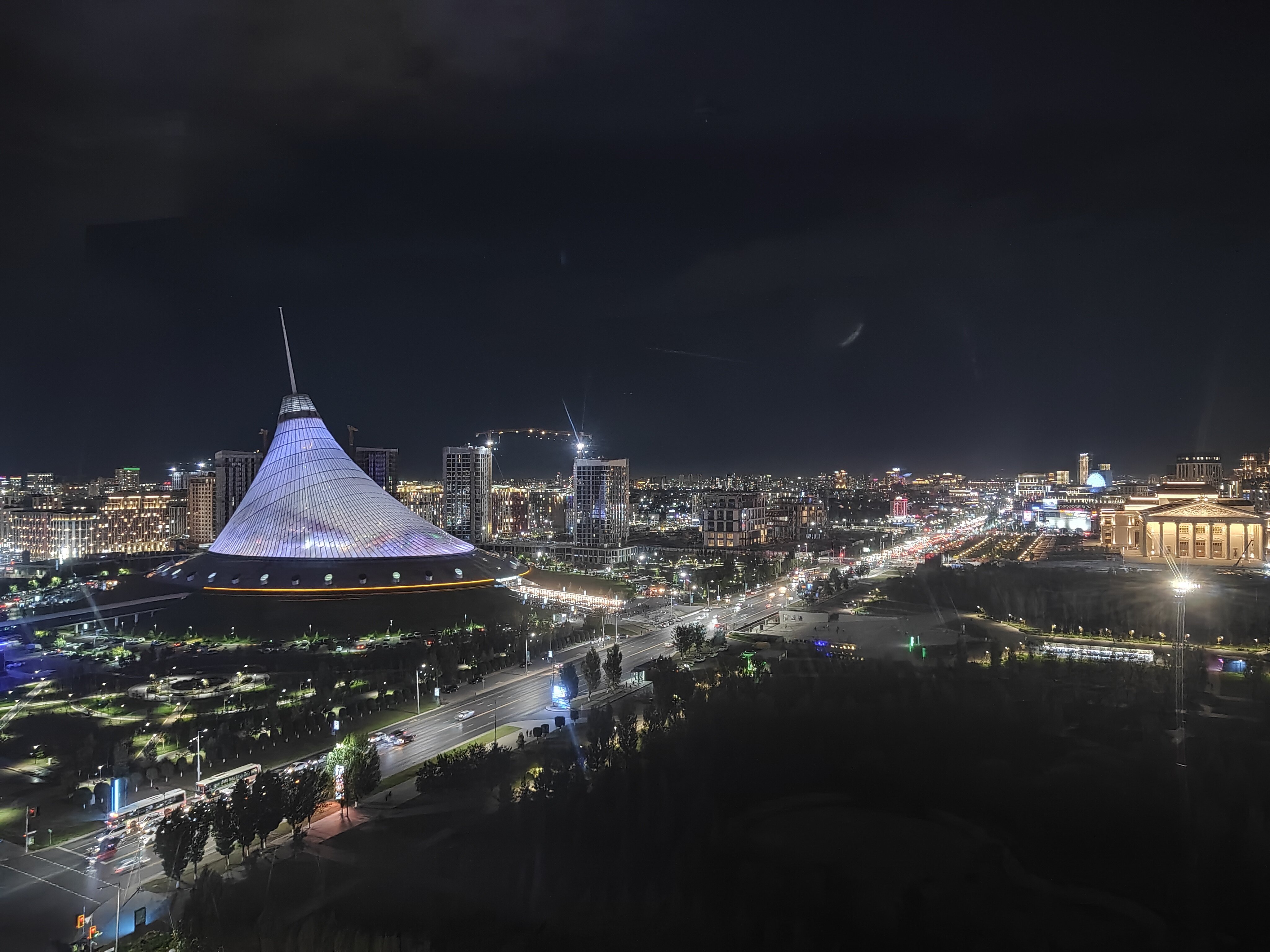 Фото Астана Саад