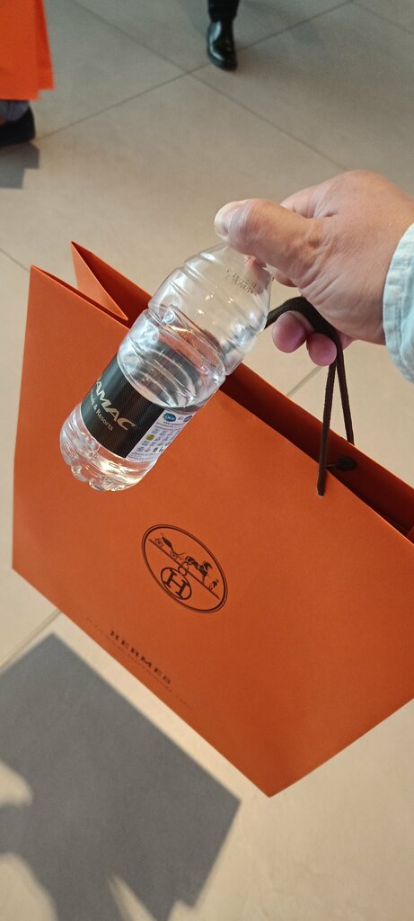 Department store Hermes, Dubai, photo