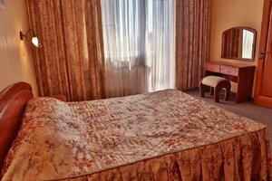 Гостевой дом У Озера от Травел Хотелс Антураж