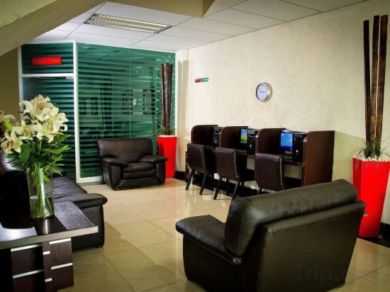 Фото Hotel Portonovo Plaza Centro