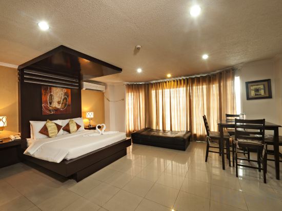 Фото Oyster Plaza Hotel