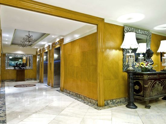 Фото Berjaya Makati Hotel