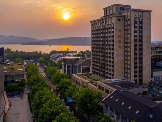 Фото Hangzhou West Lake Xinqiao Hotel