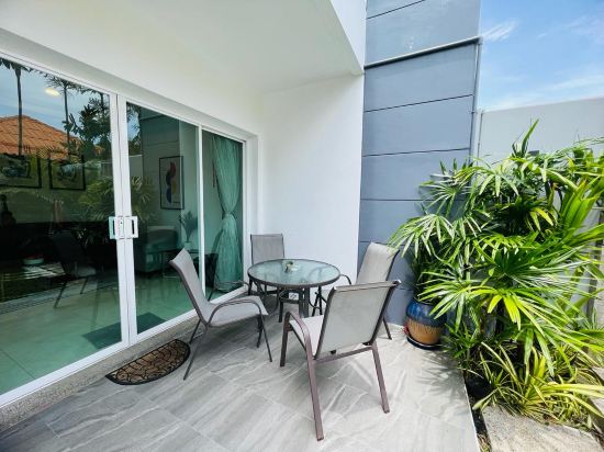 Фото Villa Haeata: Kokyang style Nai Harn Beach