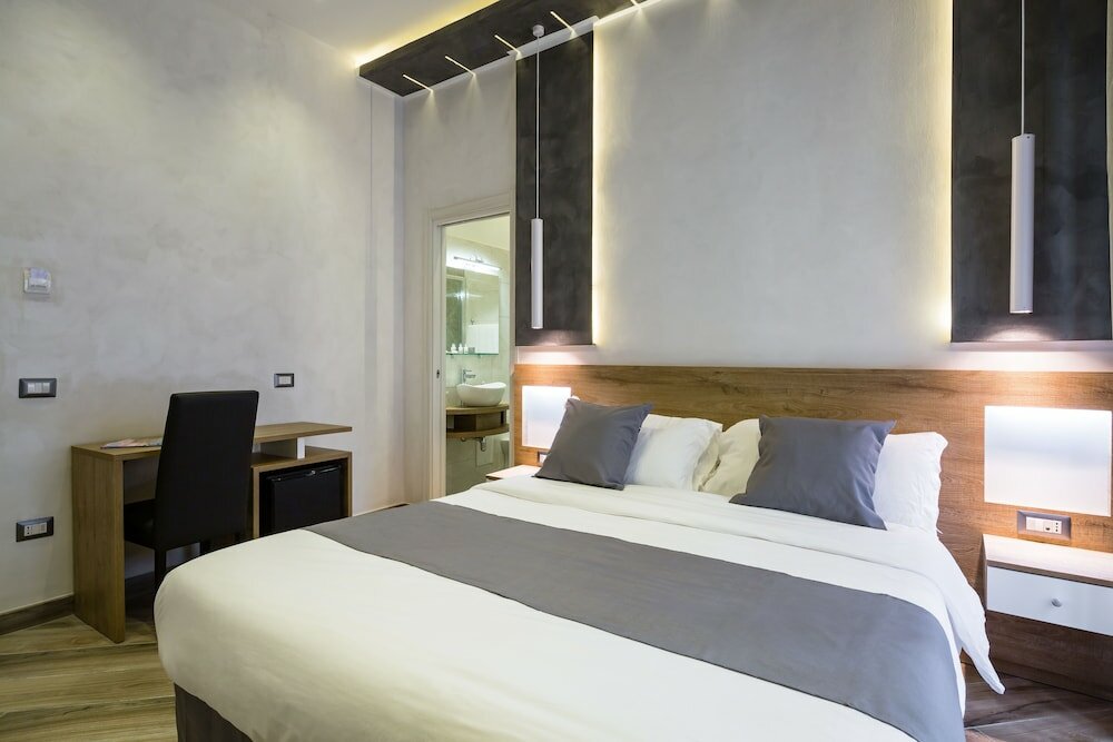 Фото Hotel Bella Napoli