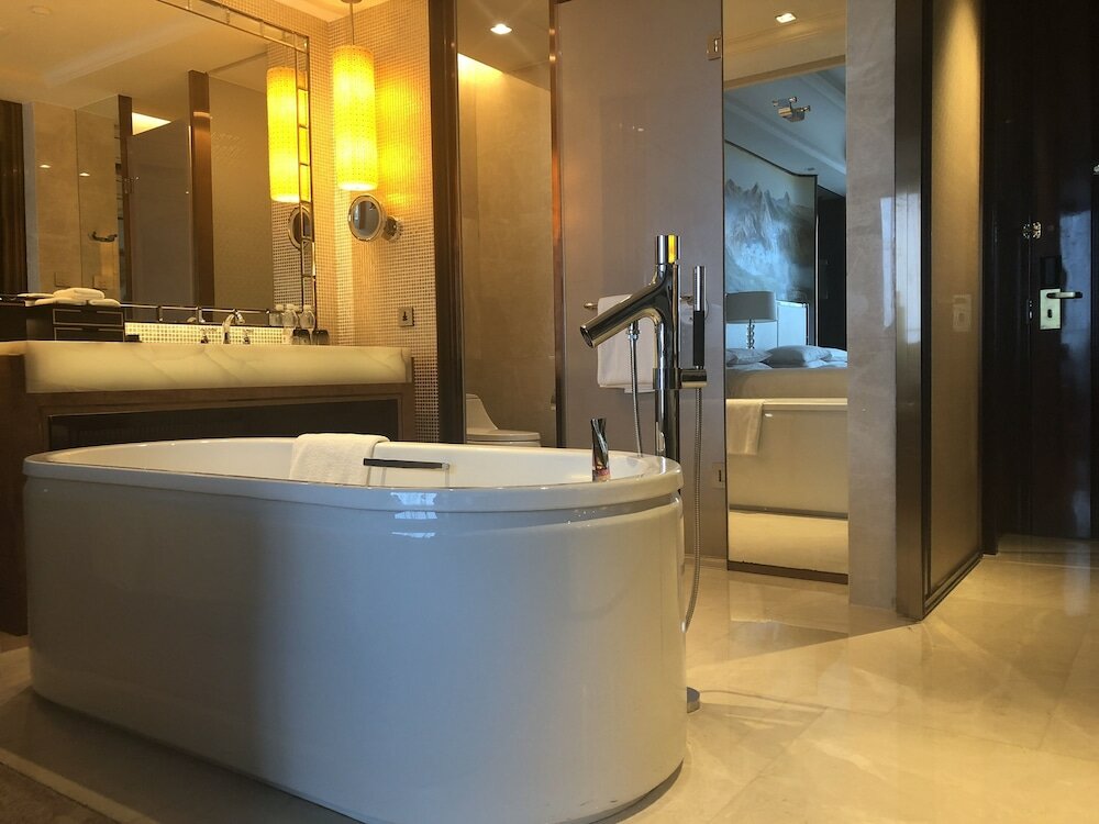 Фото Yiwu Marriott Hotel