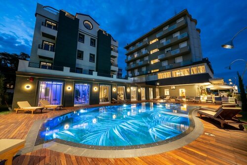 Внешний вид отеля Hotel Brasil в Червии, фото 1