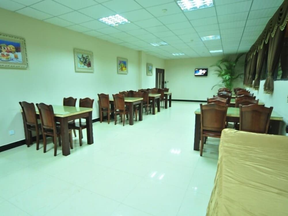 Фото GreenTree Inn Kunming Chenggong University City Hsr Station Shilin Street Express Hotel