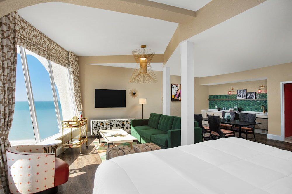 Фото Bellwether Beach Resort