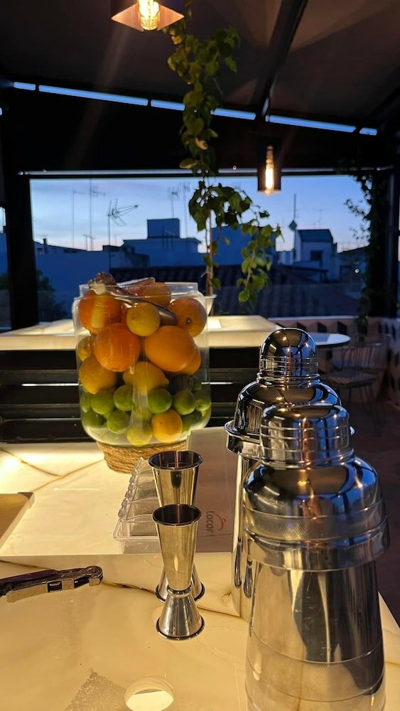 Фото The Corner House