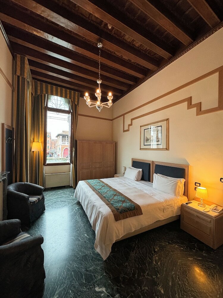 Фото Hotel Foscari Palace