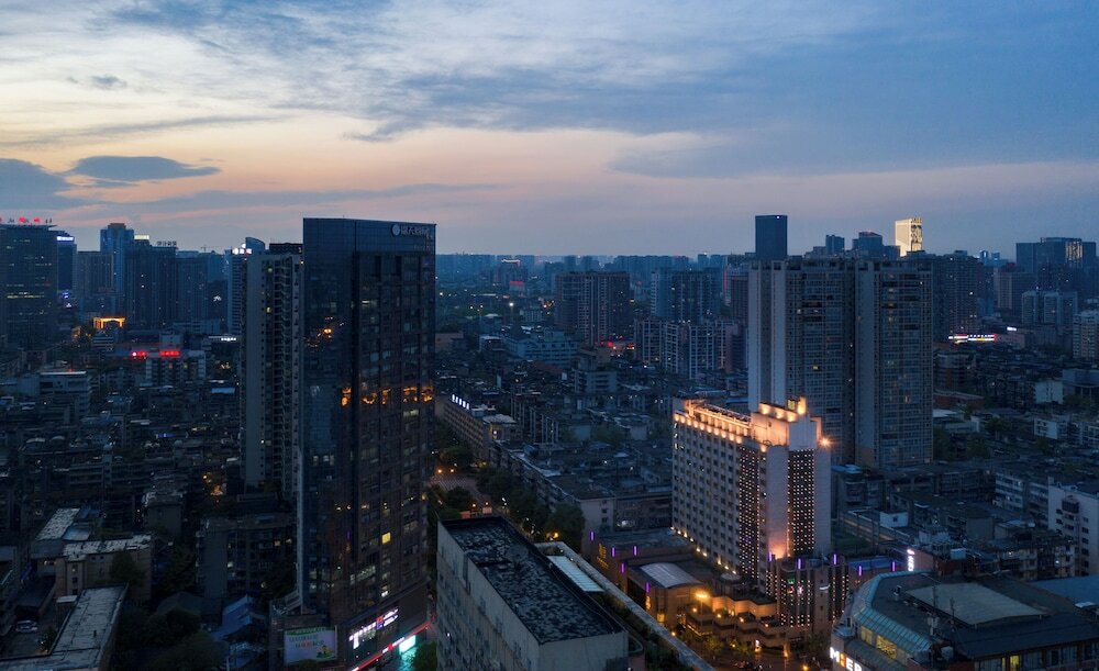 Фото Chengdu Tianfu Sunshine