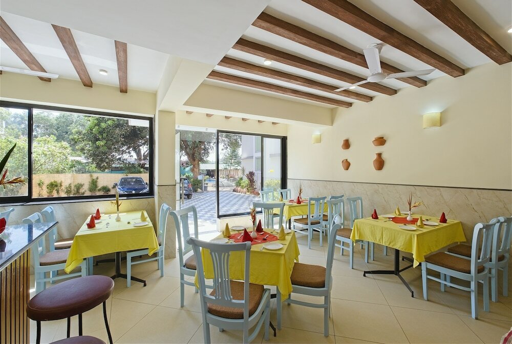 Фото Aastha Escape Resort