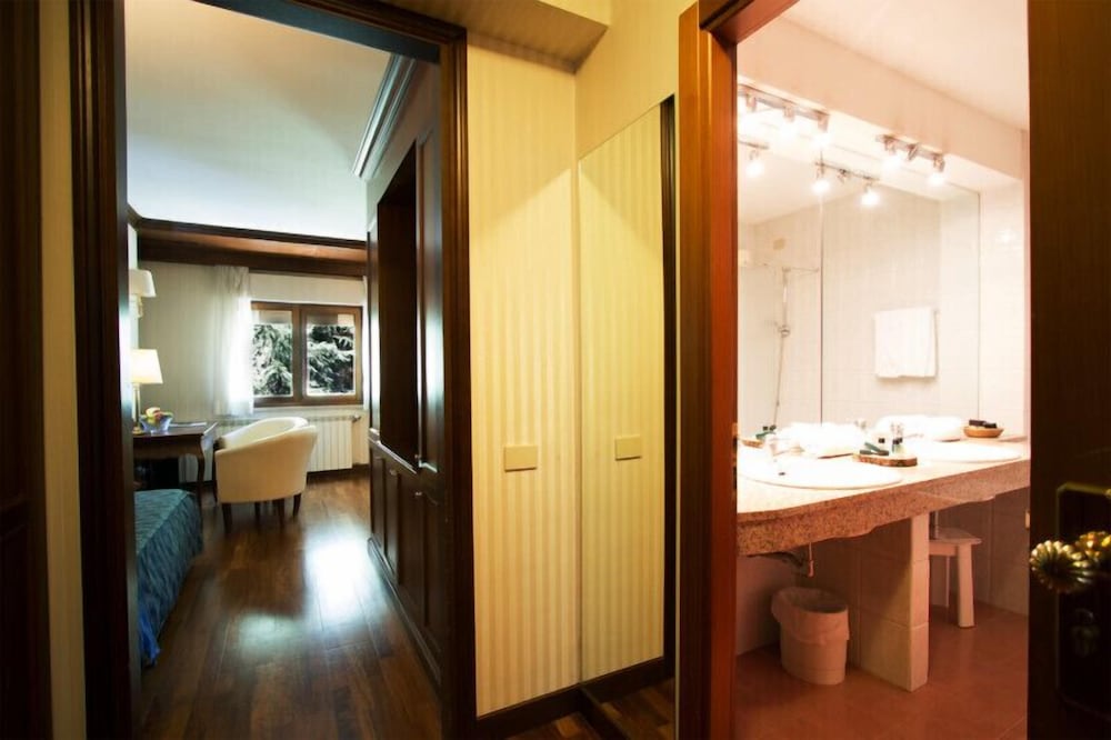 Фото Hotel Corona