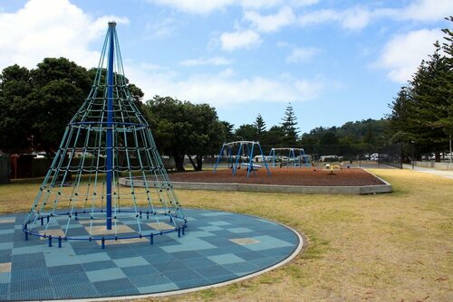 Гостиница Waikanae Beach Top 10 Holiday Park в Гисборне