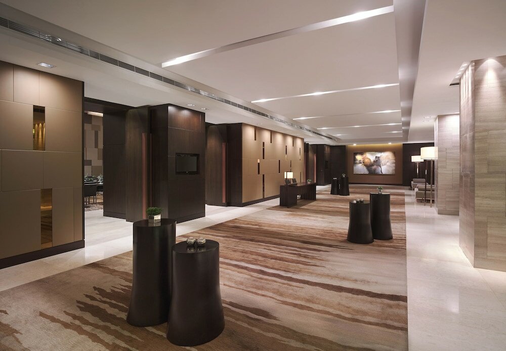 Фото New World Makati Hotel