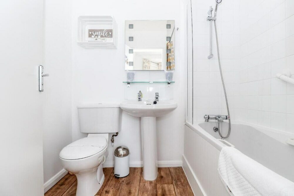 Фото The New England