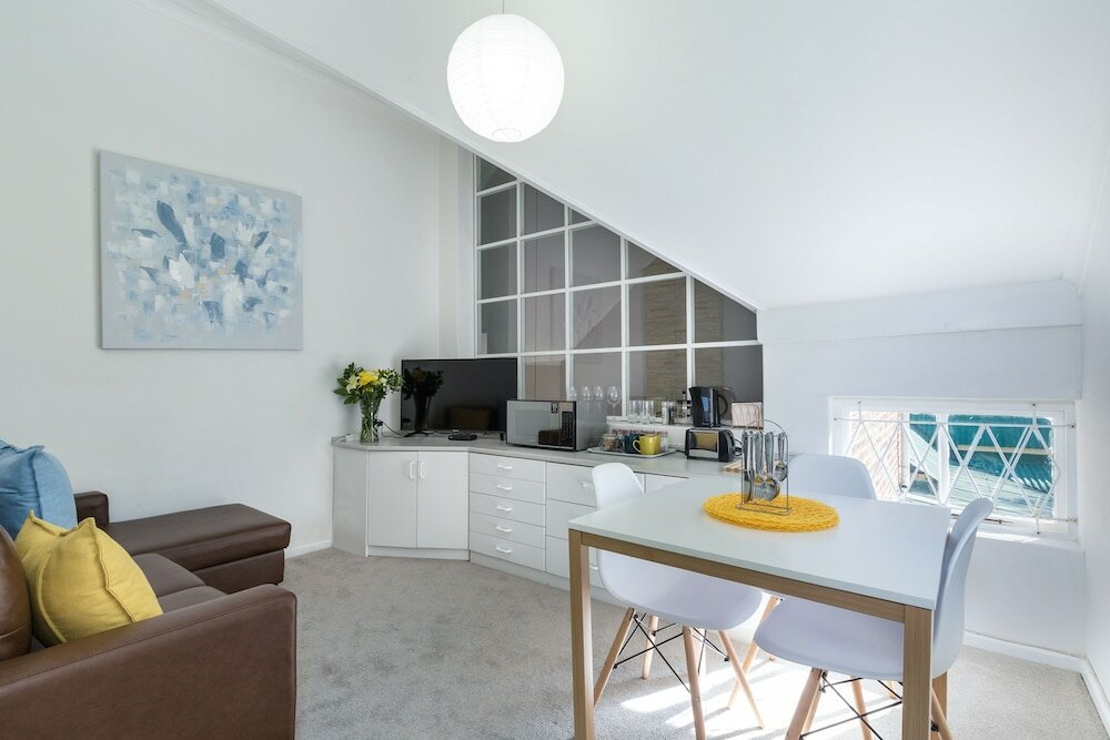 Фото Rustic Manor Bed And Breakfast