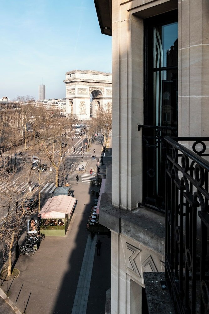 Фото Grand Hotel Champs-Elysees