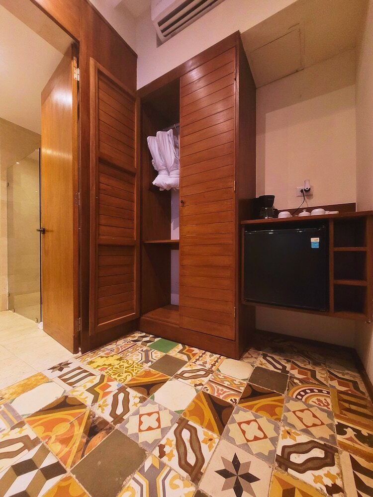 Фото Luca Hotel by The Oxo House