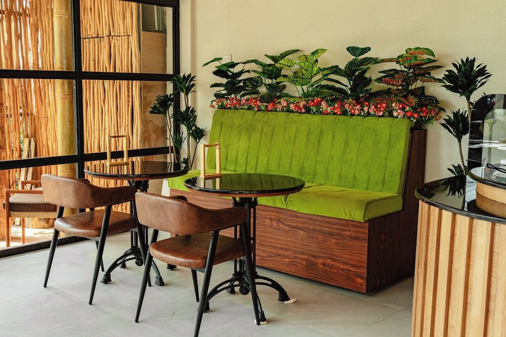 Фото Putri Ayu Cottages