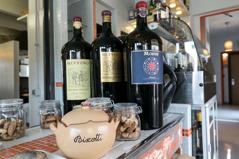 Фото Orange Hotel