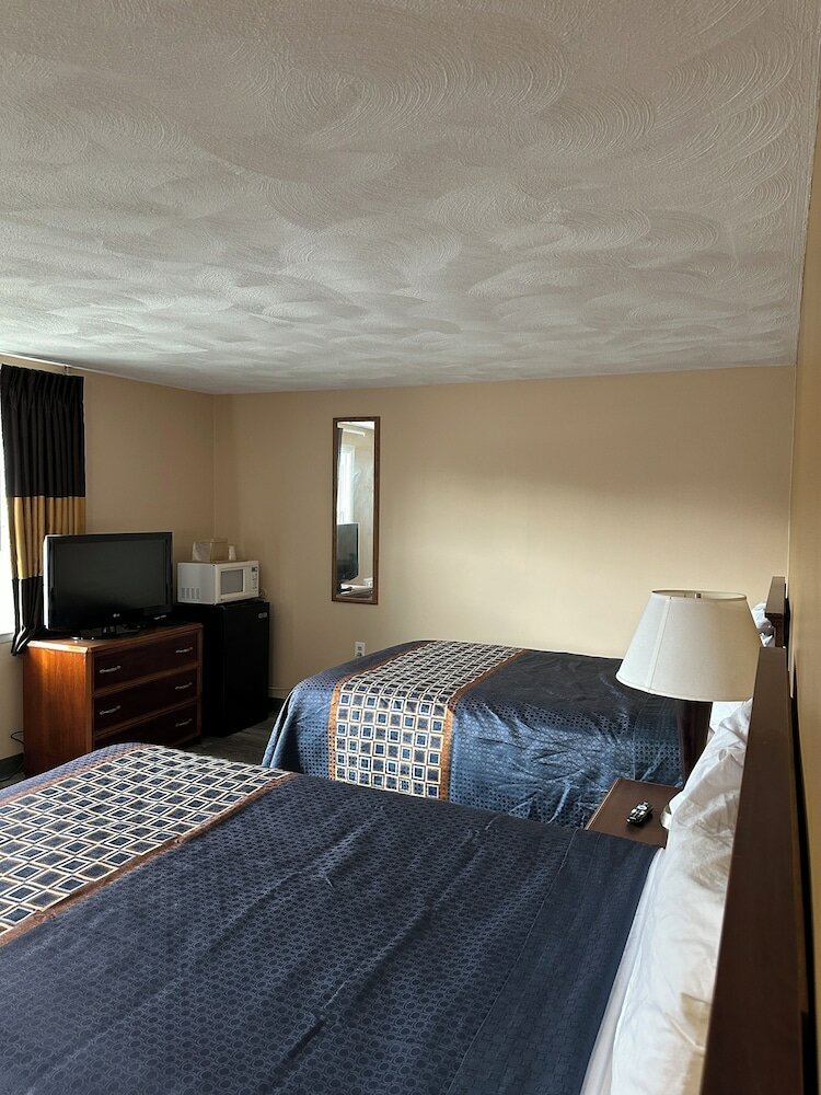 Фото Wickford Motor Inn