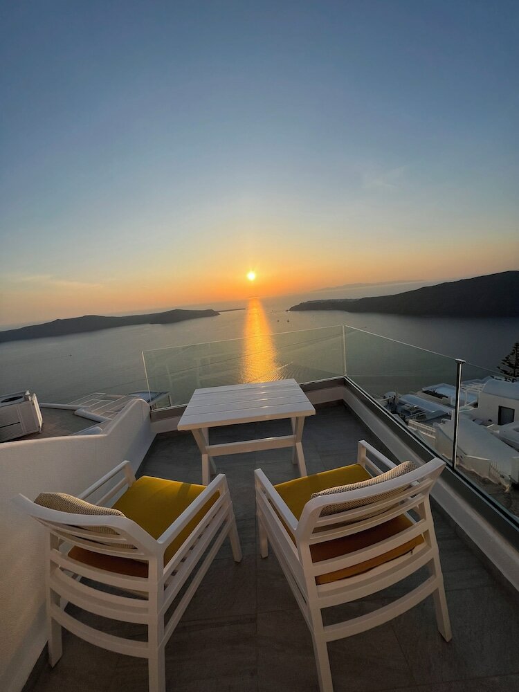 Фото Unique Suites