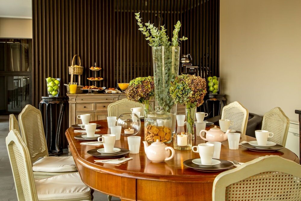 Фото The B Place