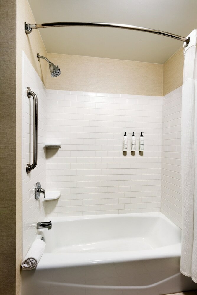 Фото Fairfield Inn & Suites by Marriott Tallahassee Central