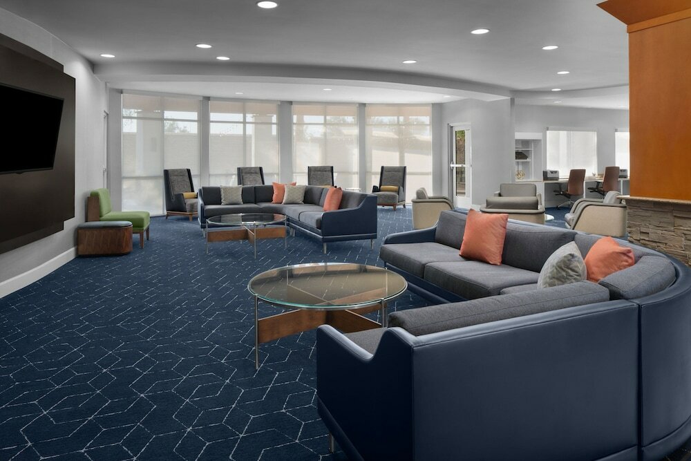 Фото Courtyard by Marriott Phoenix West/Avondale