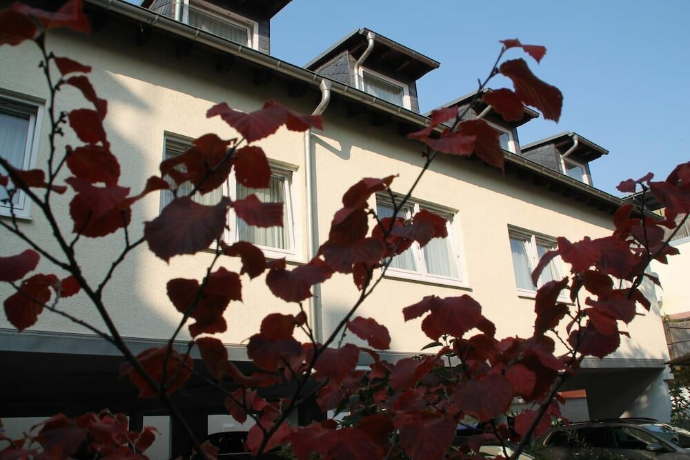 Фото Hotel RIESENJunior by Trip Inn