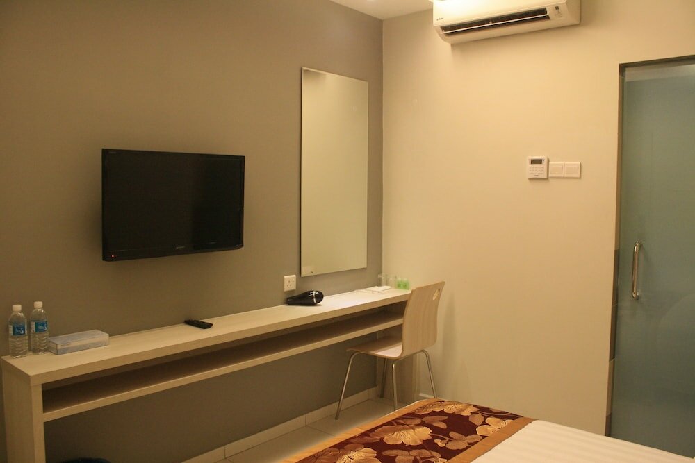 Фото Aurora Hotel