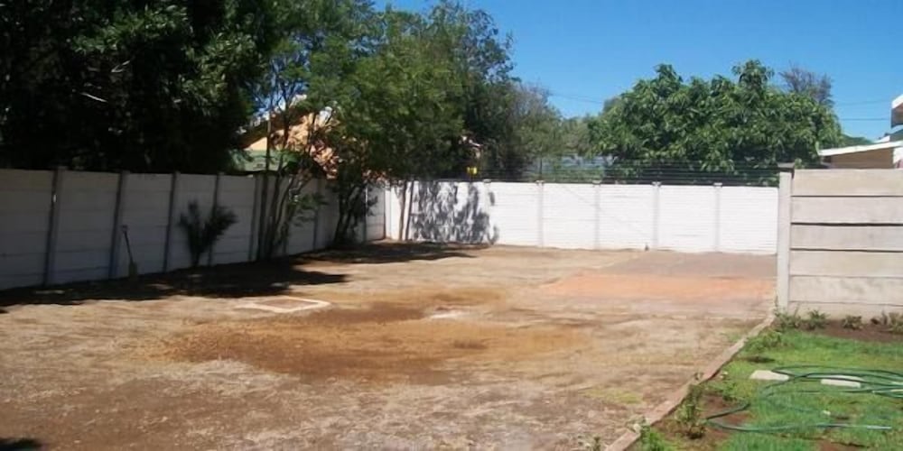 Фото 21 on Coetzee Guest House