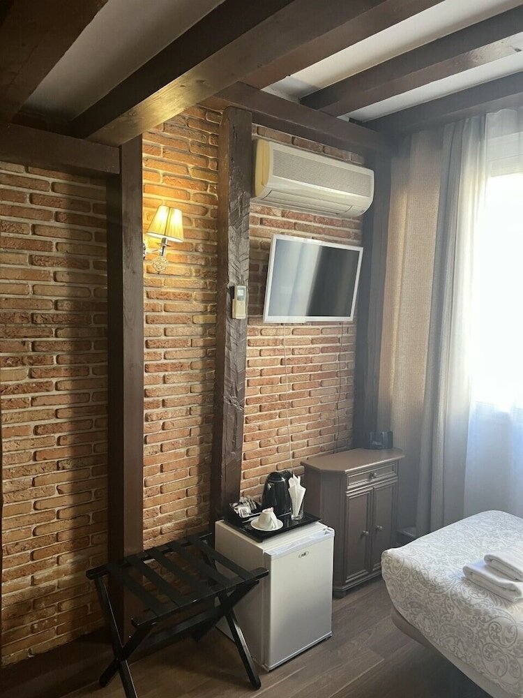 Фото Hostal Central Palace Madrid