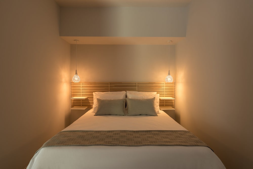 Фото 12 Keys Apartments