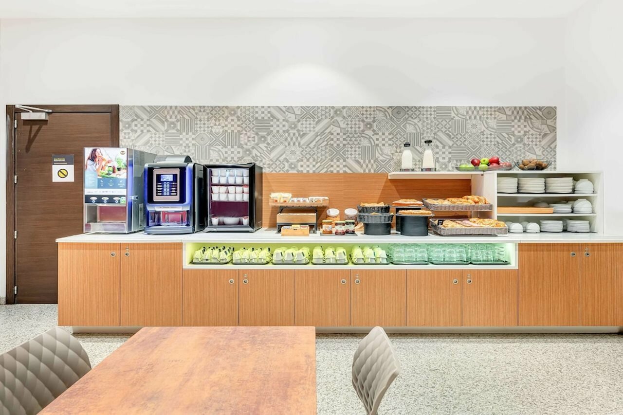 Фото B&b Hotel Milano San Siro