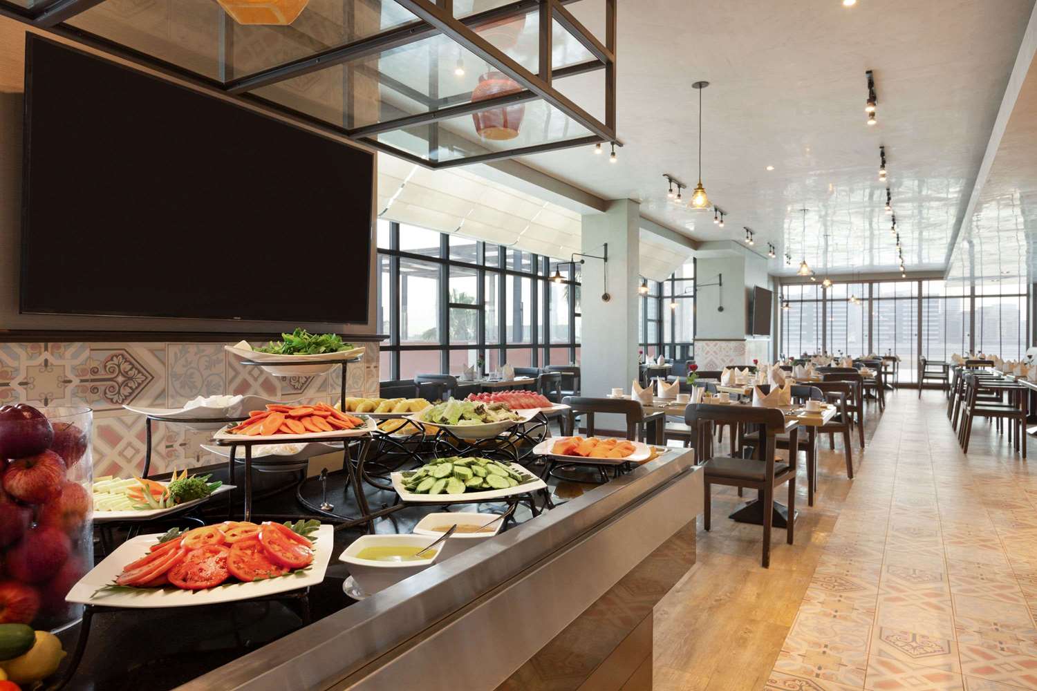 Фото Ramada by Wyndham Manama City Centre