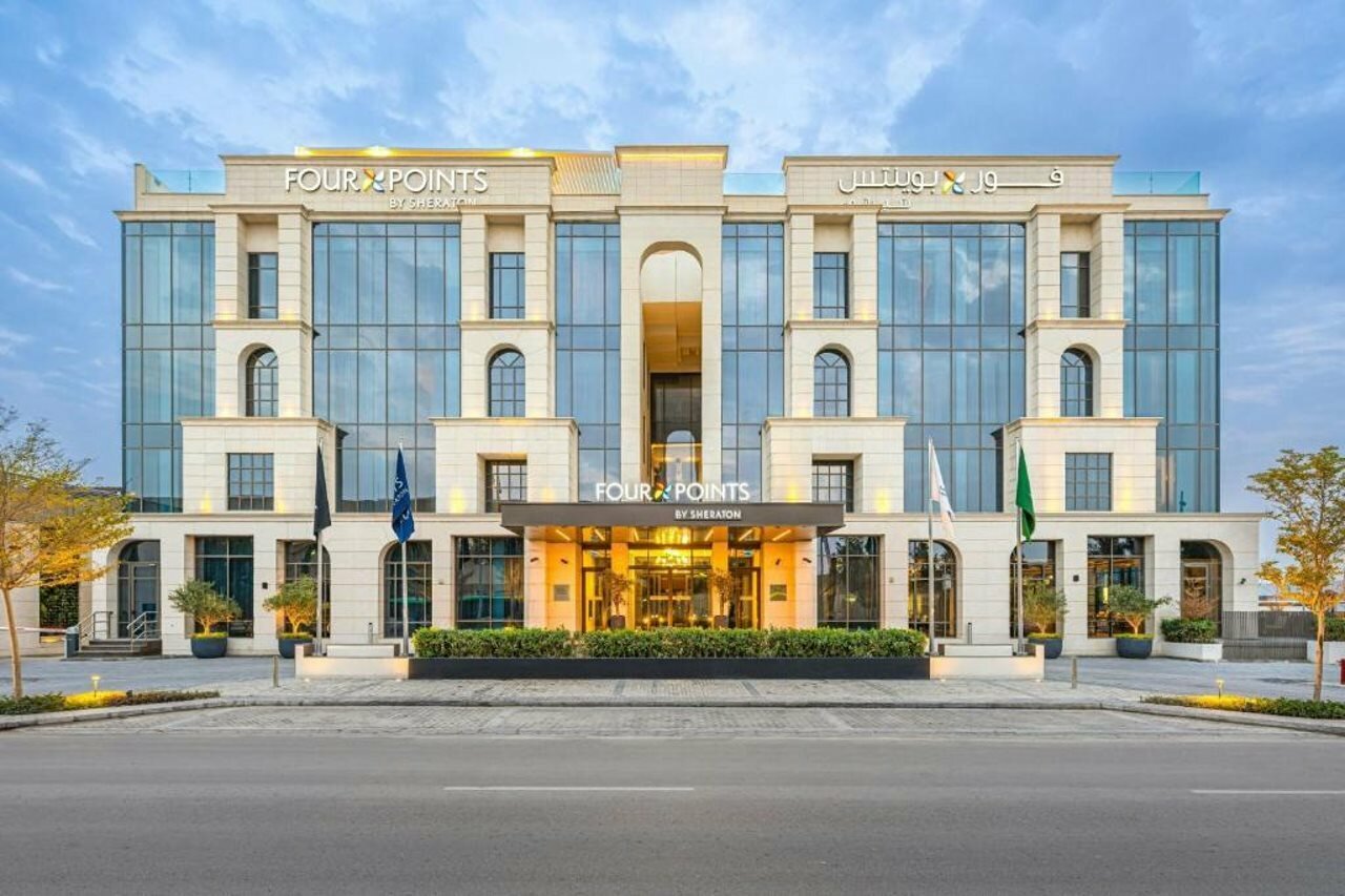 Фото Four Points by Sheraton King Abdulaziz Road