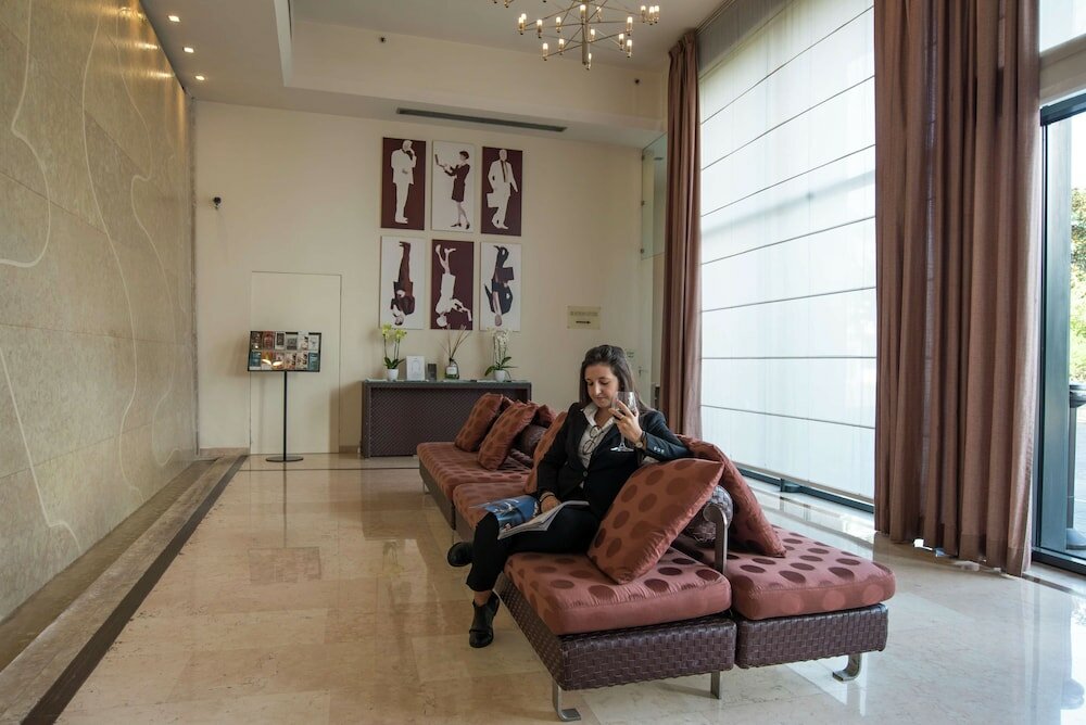 Фото DoubleTree by Hilton Florence Metropole